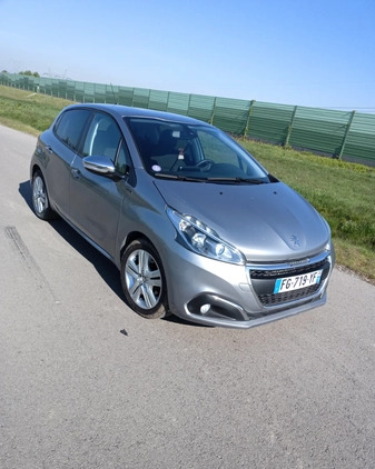 Peugeot 208 cena 29500 przebieg: 40000, rok produkcji 2019 z Skaryszew małe 232